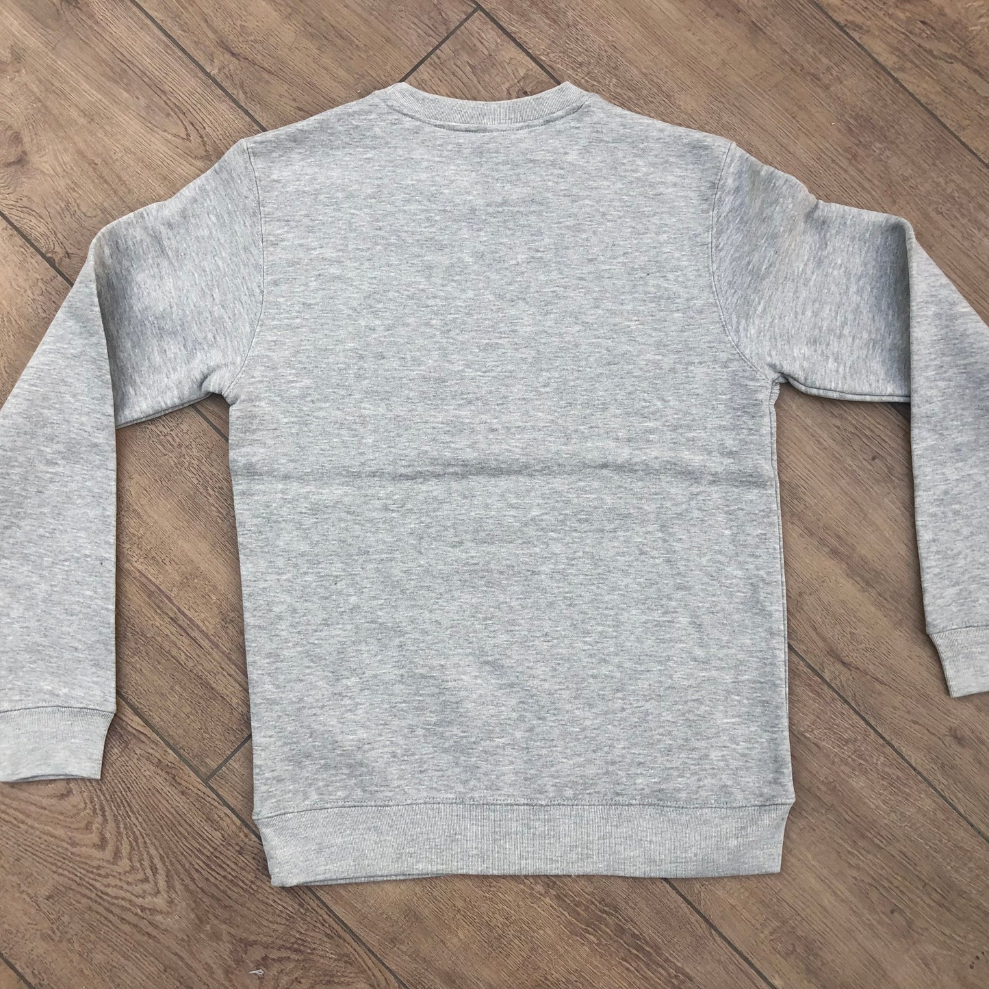 Sweater met kleine & grote opdruk